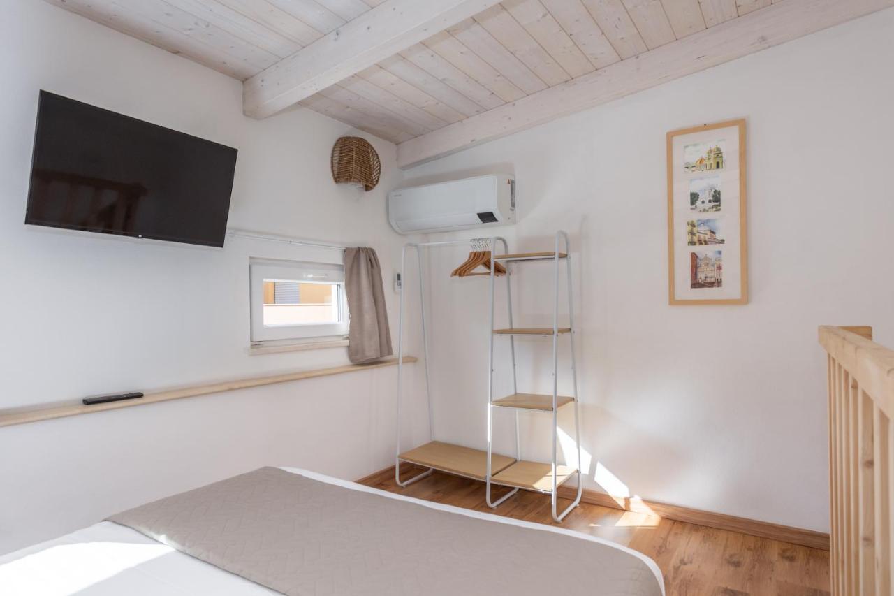Вілла Loft 35 - Private Parking Куарту-Сант'Елена Екстер'єр фото